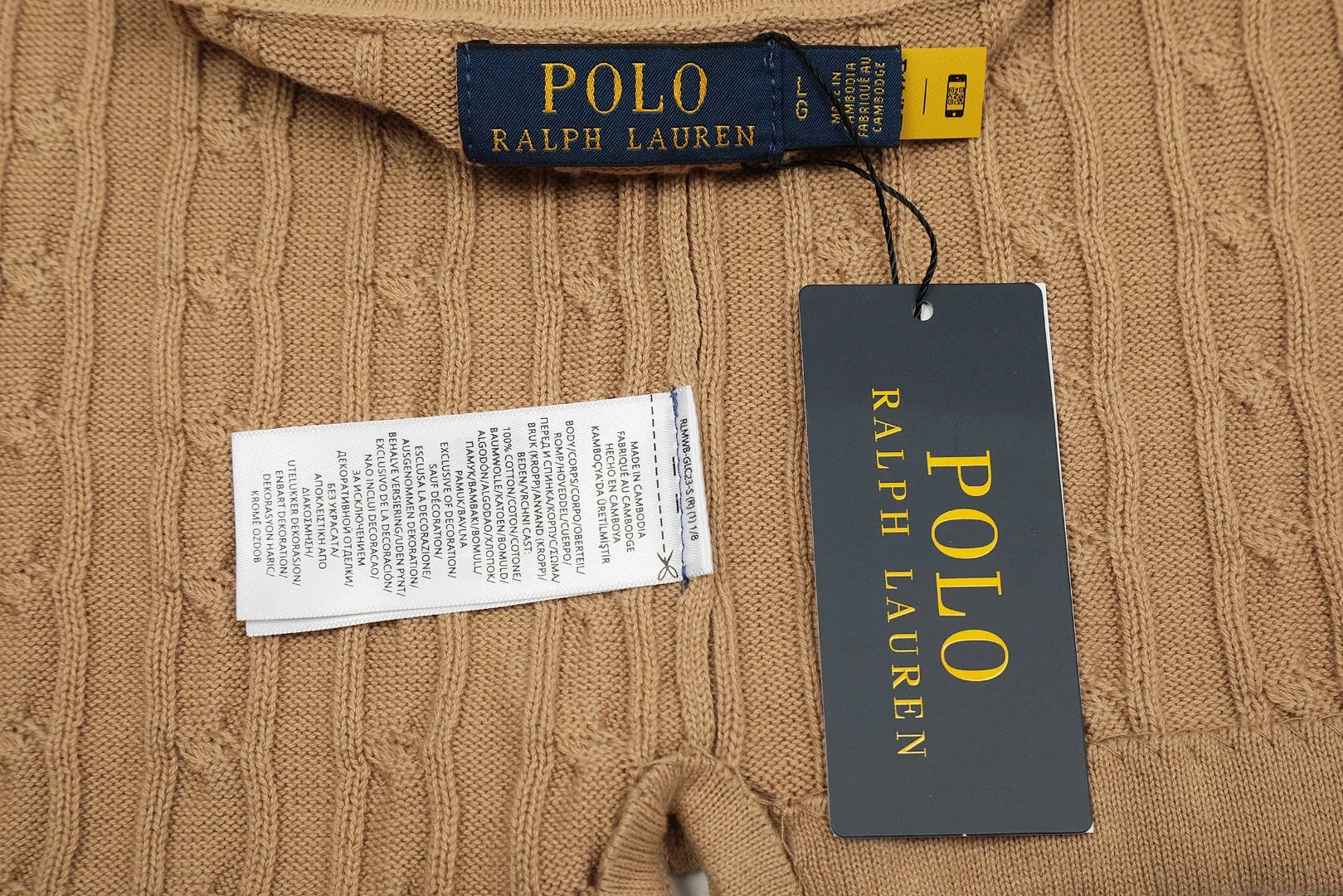🅿️176 "Top quality" Style number: DS022# (not off the shelves all year round) [Ralph Lauren POLO lapel solid color pony embroidered logo knitted short sleeves] ✅Ralph Lauren Ralph Lauren classic basic versatile all-season cardigan knitted short sleeves ✅Main supplier platform live broadcast Wholesale entities Replenish when out of stock Not off the shelves ✅ZP quality 1:1 version Scan the code to enter the GF website Counter quality ✅Details and quality are the only one in Guangzhou. Imported quality cotton yarn focuses on high-end and cost-effective. Needless to say good quality. ✅The version is restored to the original order. The maximum size can be worn up to 160 pounds. Loose, comfortable and stress-free.